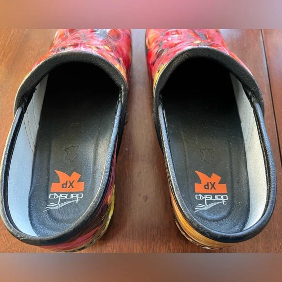 Dansko EU 41 (Women's 10-10.5) sunflower clogs - Picture 7 of 14